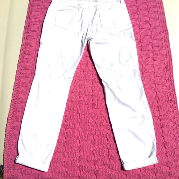 Angel Kiss Skinny Mid Rise White Rose Jeans Sz 11 - Picture 12 of 15